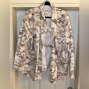 Rachel Hollis camo jacket